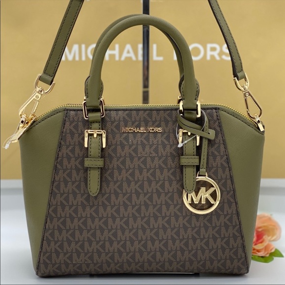 MICHAEL KORS CIARA MD MESSENGER DUFFLE Multi - Picture 14 of 16